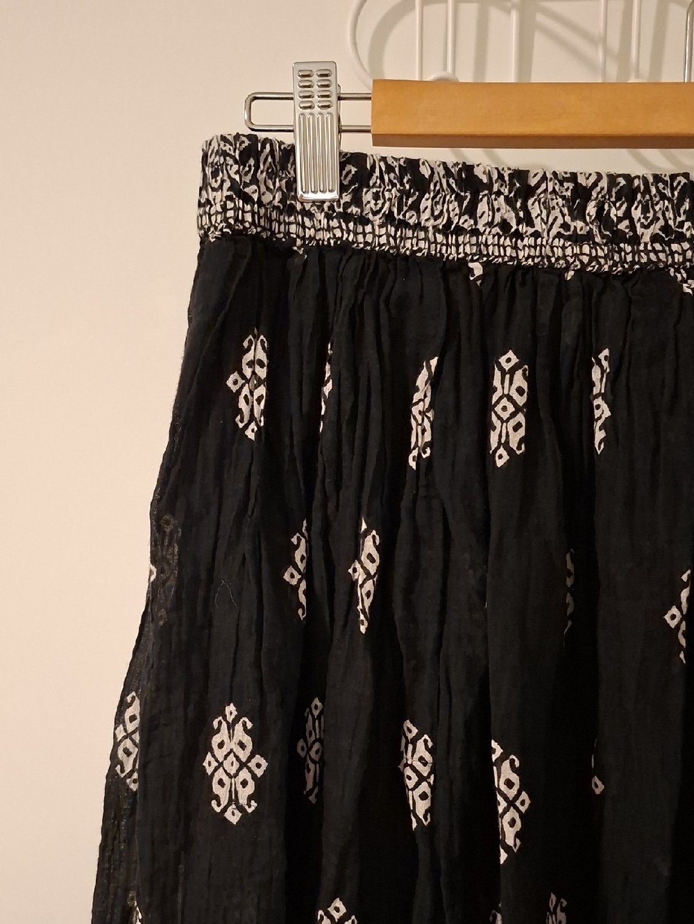 QED London Black & White Cotton Boho Paisley Printed Maxi Circle Skirt (Size S) - Picture 2 of 6